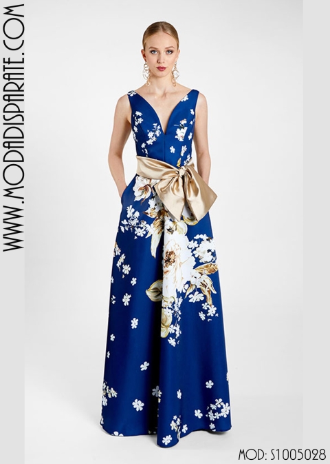 VESTIDO ESTAMPADO CON VUELO Y ESCOTE CORAZON LAZO DE CINTURO