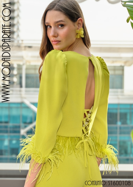 CJTO.FIESTA TOP PLUMAS Y PANTALON CREP