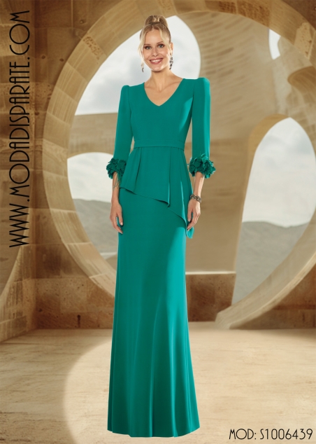 VESTIDO MADRINA LARGO ESCOTE PICO PEPLUN DESIGUAL FANTASIA P