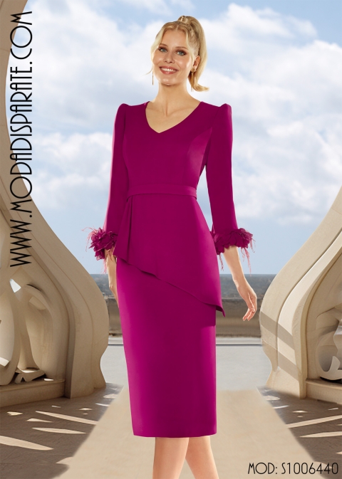 VESTIDO MADRINA CORTO ESCOTE PICO PEPLUN DESIGUAL FANTASIA P