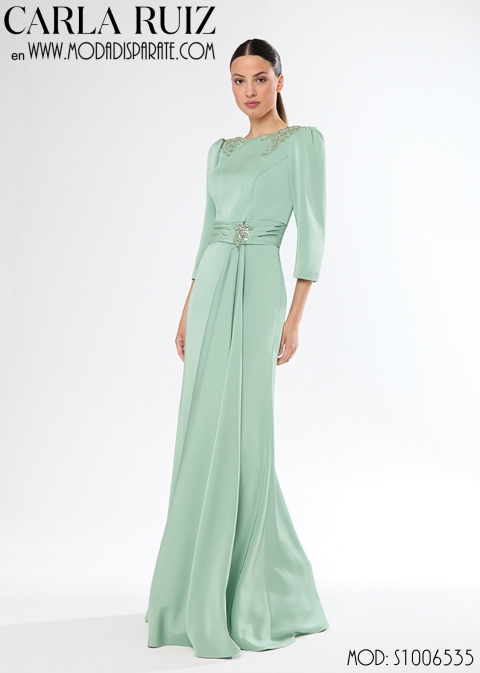VESTIDO SATEN LARGO MADRINA APLIQUE HOMBRO Y CINTURA CAIDA P