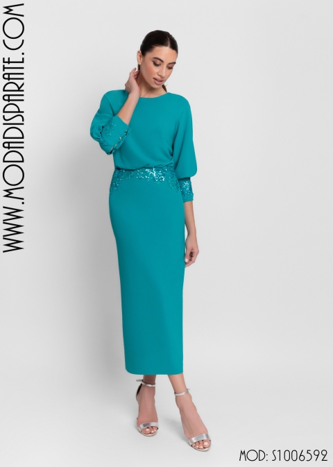 VESTIDO MIDI MANGA, PUÑO LENTEJUELAS, CUERPO ABLUSADSO FALDA
