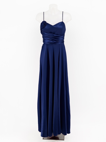 VESTIDO FIESTA LARGO SATEN LISO FALDA VUELO PALABRA DE HONOR