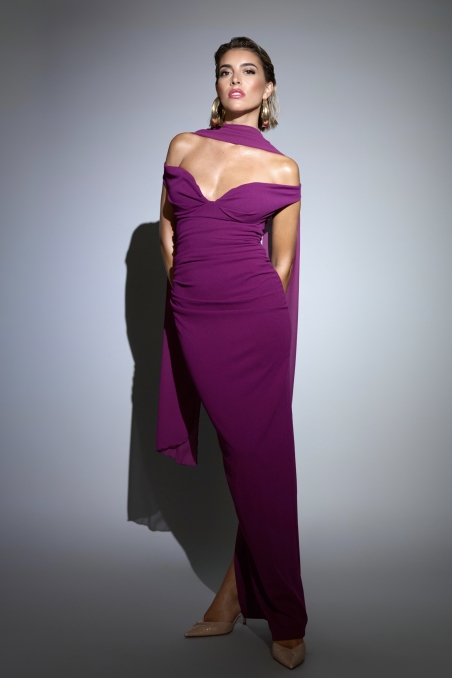 VESTIDO FIESTA LARGO PUNTO, ESCOTE TABLAS TTES ESPADA, FOULA