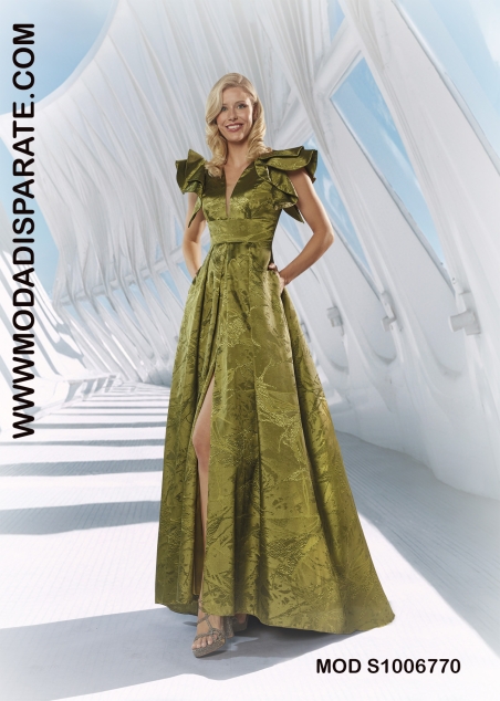 VESTIDO FIESTA LARGO YACKARD DOBLE VOLANTE HOMBRO ESCOTE TUL