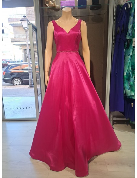 VESIDO"VOLGA"LARGO MIKADO LISO TTES ANCHO CINT PEDRERIA.