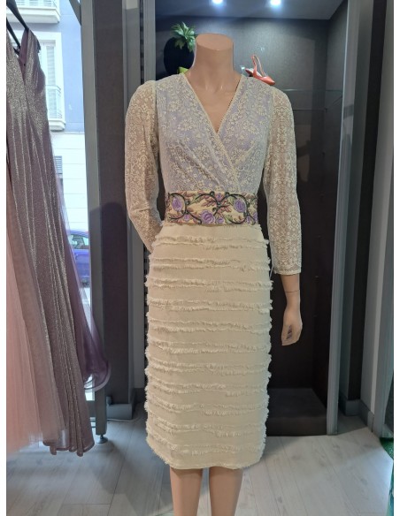 VESTIDO " AZALEA" CORTO FIESTA CUERPO TUL BORDADO  CINTURON