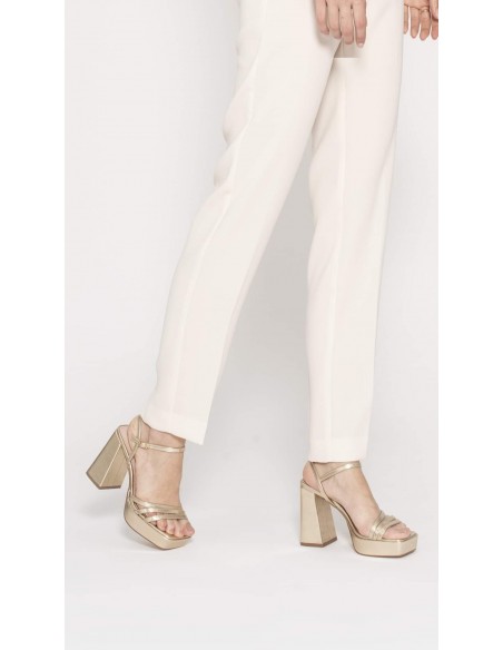 SANDALIA"11 CM TACON3,5CM PLATAFORMA"TIRAS METALIZADAS PLANT