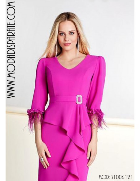 VESTIDO MADRINA LARGO PLUMAS MANGA PEPLUM CINTURÓN HEBILLA