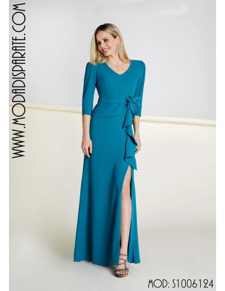 Vestido madrina largo escote pico manga codo peplun doble y