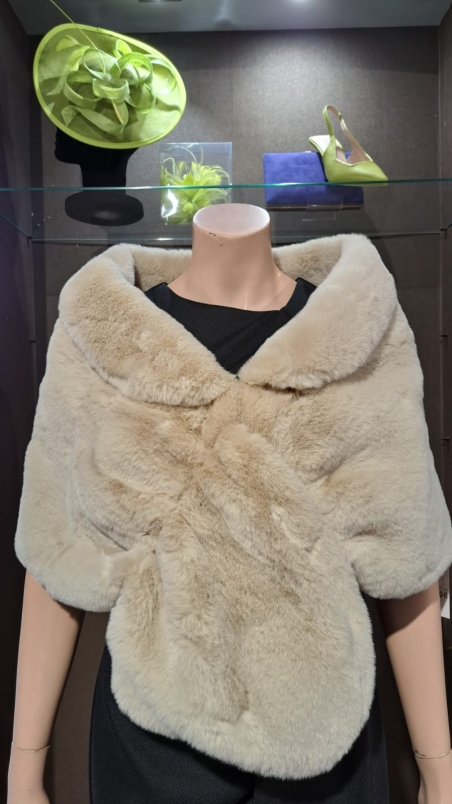 ESTOLA PELO BAMBALINAS BY DISPARATE