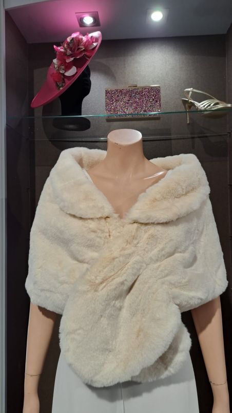 ESTOLA PELO BAMBALINAS BY DISPARATE