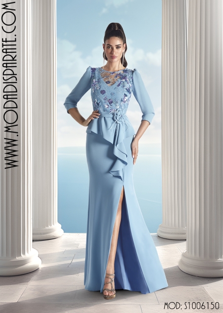 VESTIDO MADRINA LARGO CUERPO BLONDA MANGA CREP