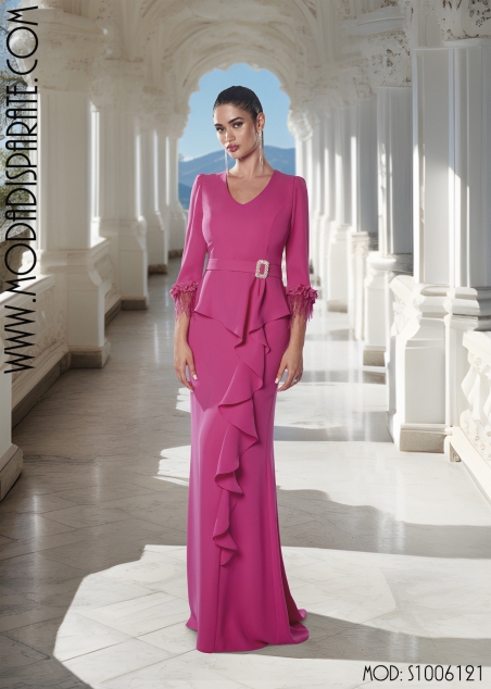 VESTIDO MADRINA LARGO PLUMAS MANGA PEPLUM CINTURÓN HEBILLA