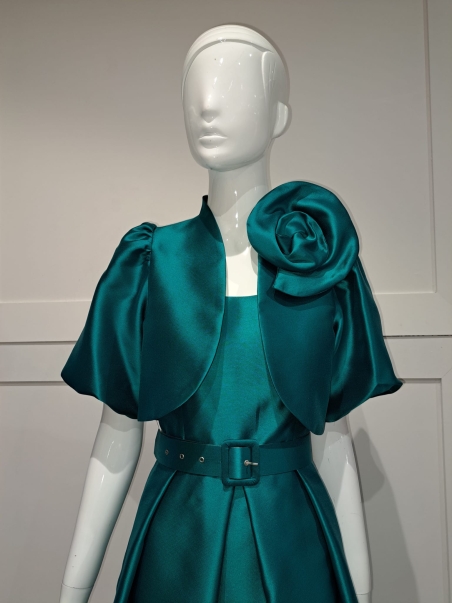 VESTIDO FIESTA MIKADO CORTO VUELO BOLERO MANGA FAROL