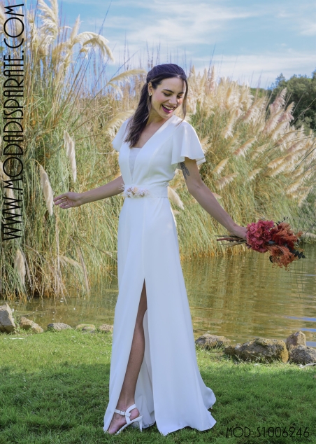 VESTIDO LARGO NOVIA MANGA CORTA VUELO CINTURÓN FLORES