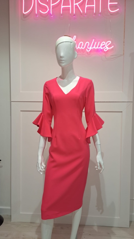 VESTIDO MIDI LISO RECTO MANGA VOLANTE ESCOTE PICO